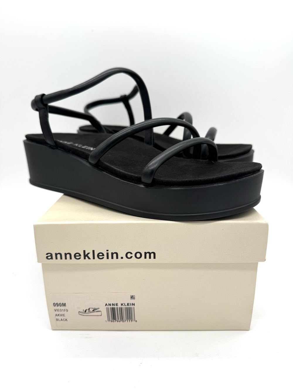 Anne Klein Black Strappy Platform Sandals- Akvie Sz 9